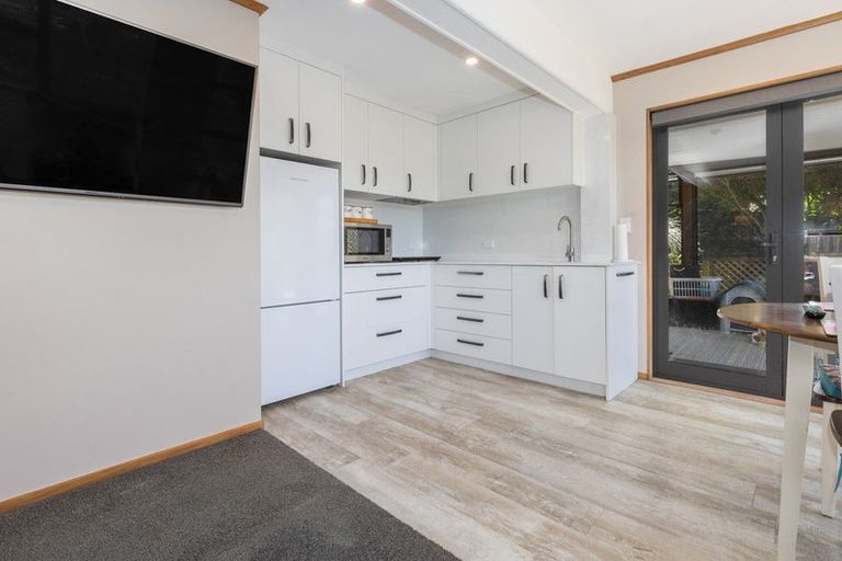 Photo of property in 41 James Cook Drive, Whitby, Porirua, 5024