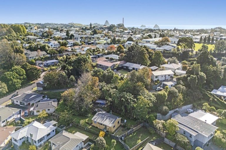 Photo of property in 24a Kenmore Street, Westown, New Plymouth, 4310
