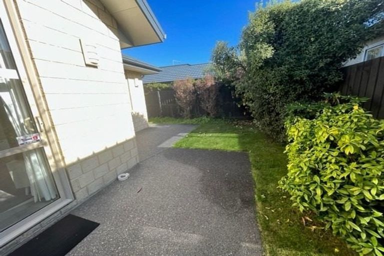 Photo of property in 1b Staffordshire Street, Burwood, Christchurch, 8083