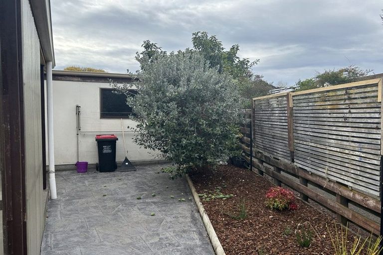 Photo of property in 1/2 Bill Ashcroft Grove, Havelock North, 4130