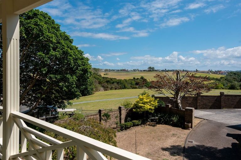Photo of property in 3/222 Bleakhouse Road, Mellons Bay, Auckland, 2014