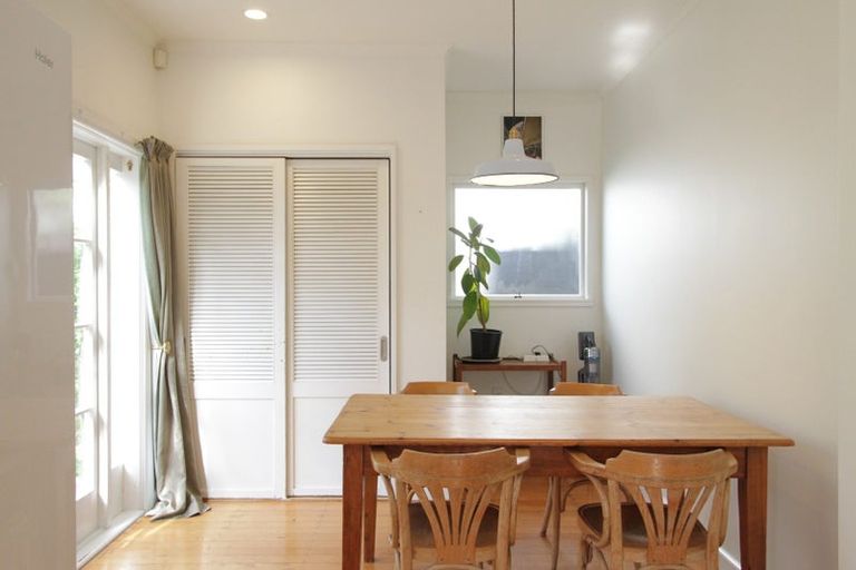 Photo of property in 79 Waimea Terrace, Beckenham, Christchurch, 8023