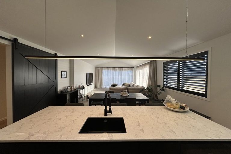 Photo of property in 34 Spur Ridge Rise, Jacks Point, 9371