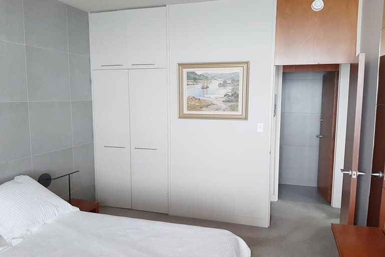 Photo of property in 45 Stanley Point Road, Stanley Point, Auckland, 0624