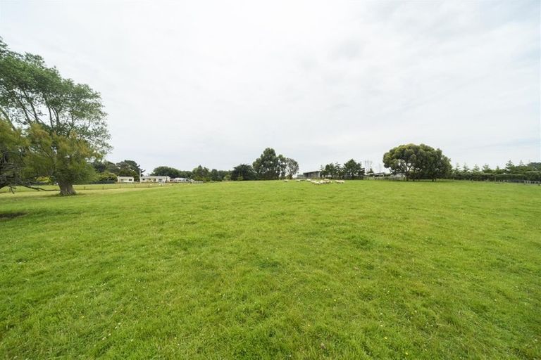 Photo of property in 40 Pukepapa Road, Marton, 4710