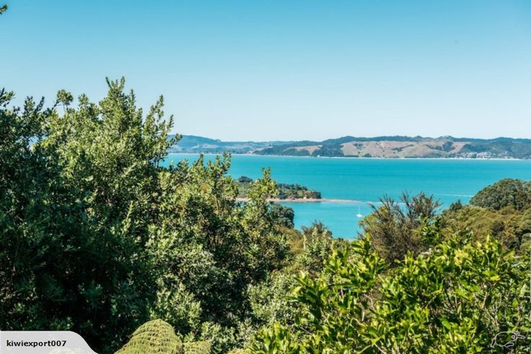 Photo of property in 112 Fairview Avenue, Fairview Heights, Auckland, 0632