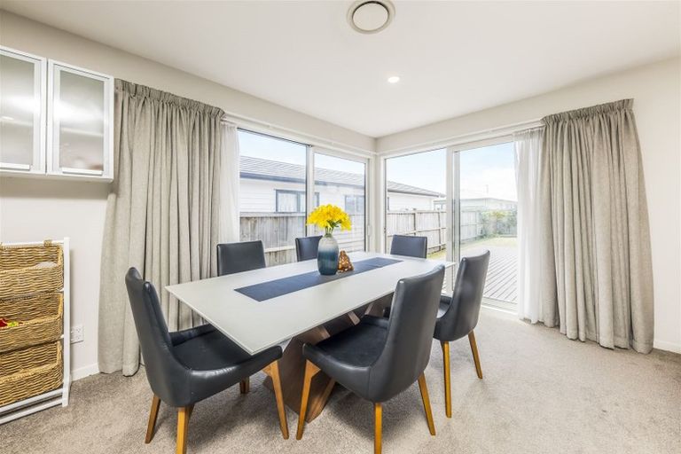 Photo of property in 19 Hollowout Street, Takanini, 2112
