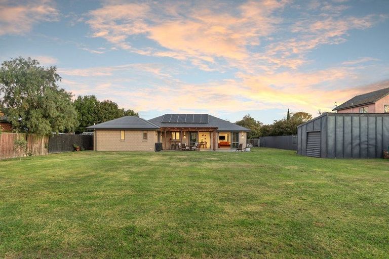 Photo of property in 217 Mairehau Road, Burwood, Christchurch, 8083