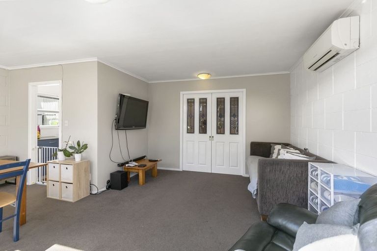 Photo of property in 6/3 Kowhai Street, Eastbourne, Lower Hutt, 5013