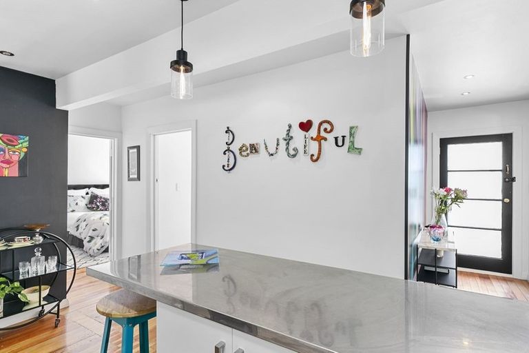 Photo of property in 339 Ohiro Road, Brooklyn, Wellington, 6021