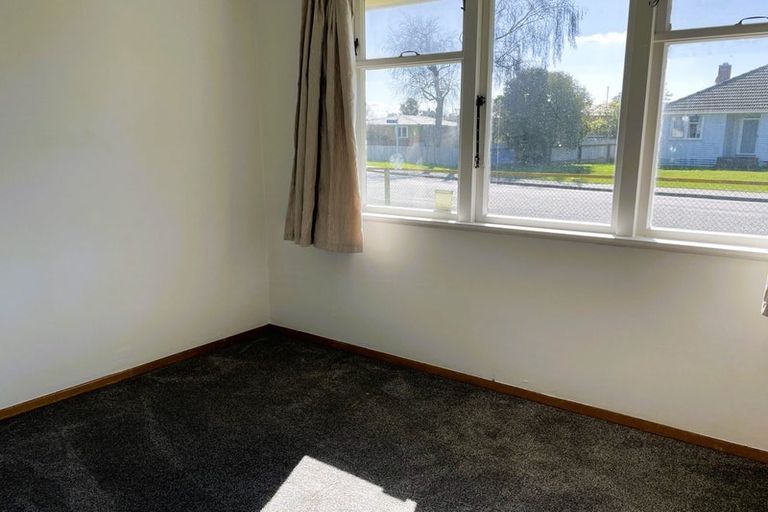 Photo of property in 400 Kiwi Place, Camberley, Hastings, 4120