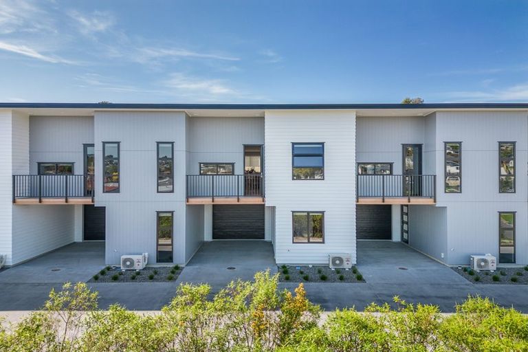 Photo of property in 6 Equine Way, Brookfield, 3110