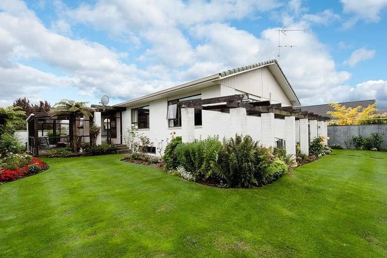 Photo of property in 217 Maidstone Road, Avonhead, Christchurch, 8042