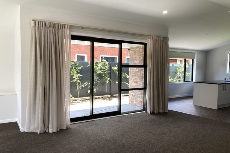 Photo of property in 6 Taylor Street, Cambridge, 3434