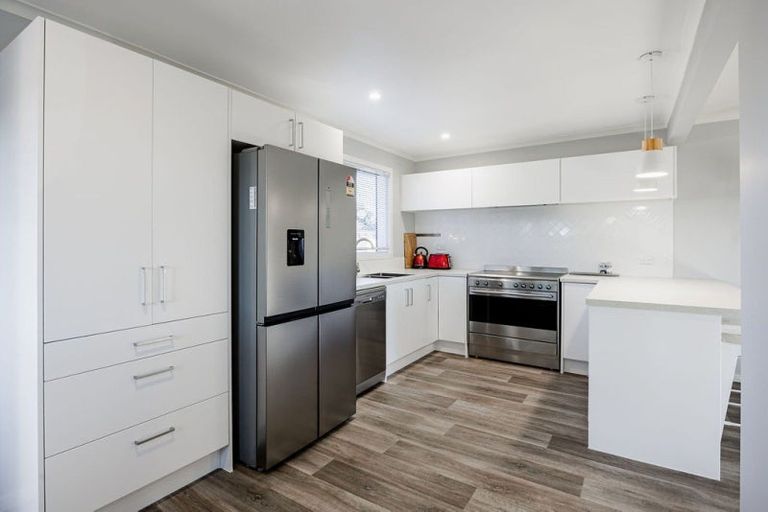 Photo of property in 3 Ryan Crescent, Greenmeadows, Napier, 4112