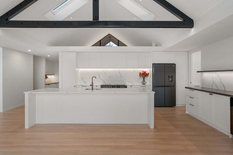 Photo of property in 20 Titoki Lane, Whangamata, 3691