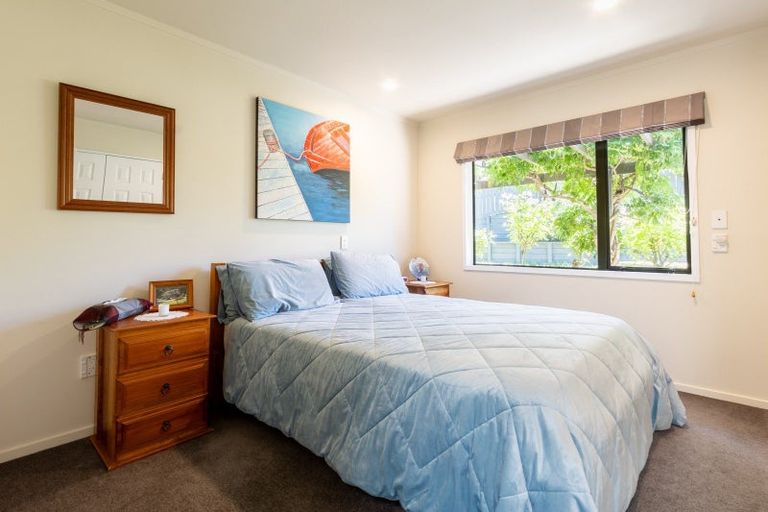 Photo of property in 70 Langdale Avenue, Paraparaumu, 5032