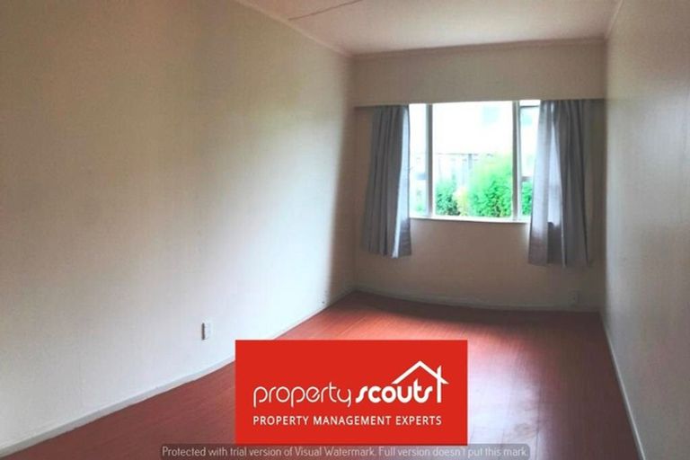 Photo of property in 9 Karaka Street, New Lynn, Auckland, 0600