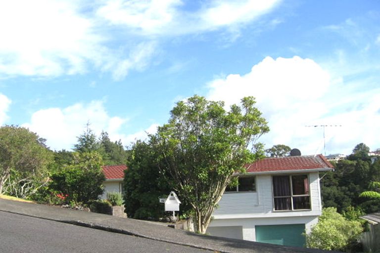 Photo of property in 2/12a Mcdowell Crescent, Hillcrest, Auckland, 0627