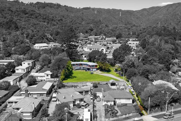 Photo of property in 119 Stokes Valley Road, Stokes Valley, Lower Hutt, 5019