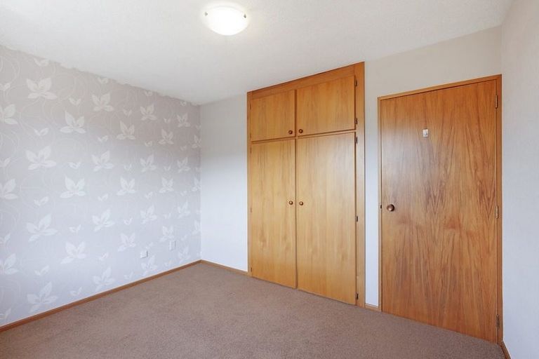 Photo of property in 1/3 Winters Road, Redwood, Christchurch, 8051