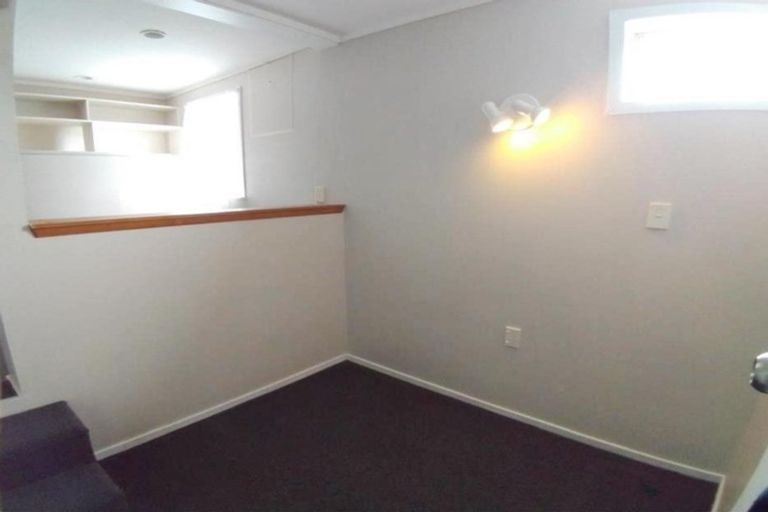 Photo of property in 3 Roband Avenue, Glenfield, Auckland, 0629