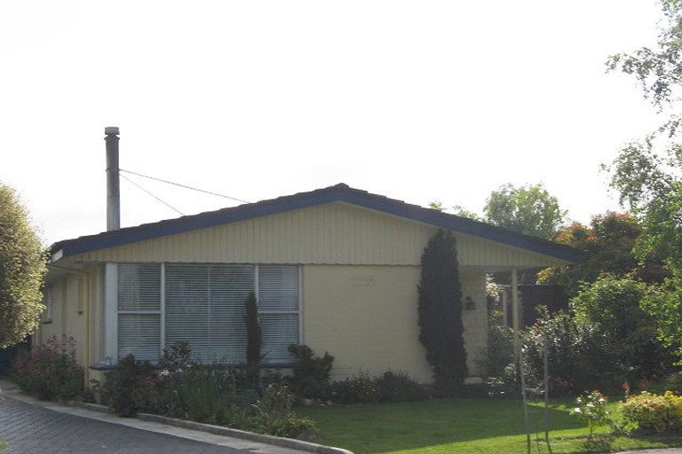 Photo of property in 5 Fraser Place, Rangiora, 7400
