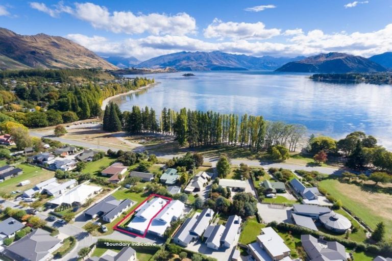 Photo of property in 15 Jessies Crescent, Wanaka, 9305