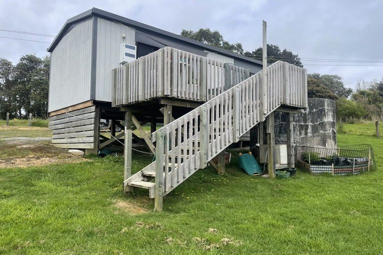 Photo of property in 1376 Old North Road, Helensville, 0875