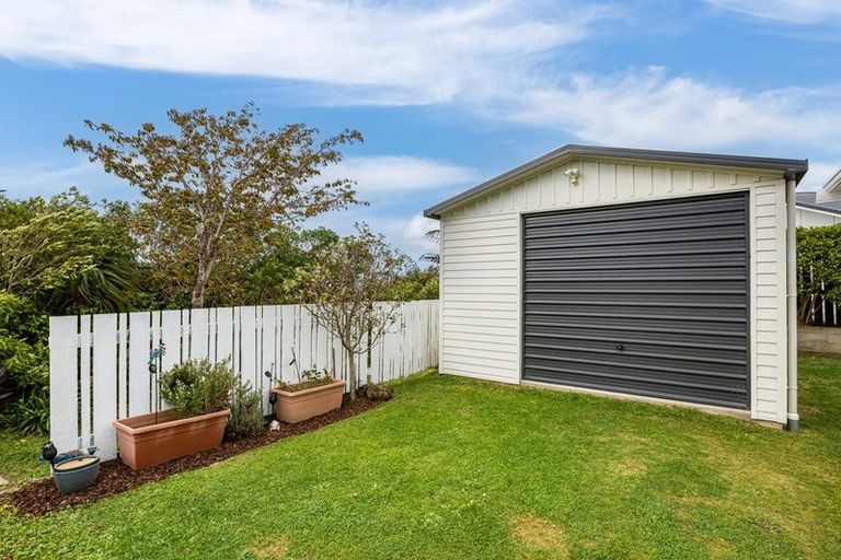 Photo of property in 12 Mossburn Grove, Kelson, Lower Hutt, 5010