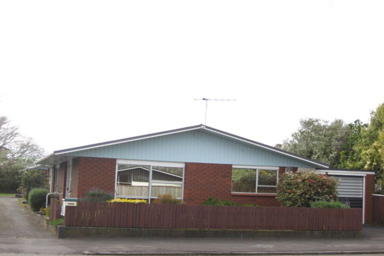 Photo of property in 1 Carrington Street, Lower Vogeltown, New Plymouth, 4310