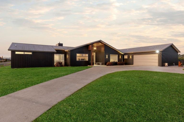 Photo of property in 99 Whare Marama Drive, Cambridge, 3432