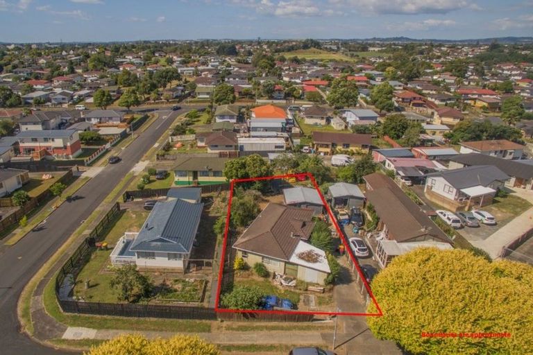 Photo of property in 61 Catkin Crescent, Papatoetoe, Auckland, 2025