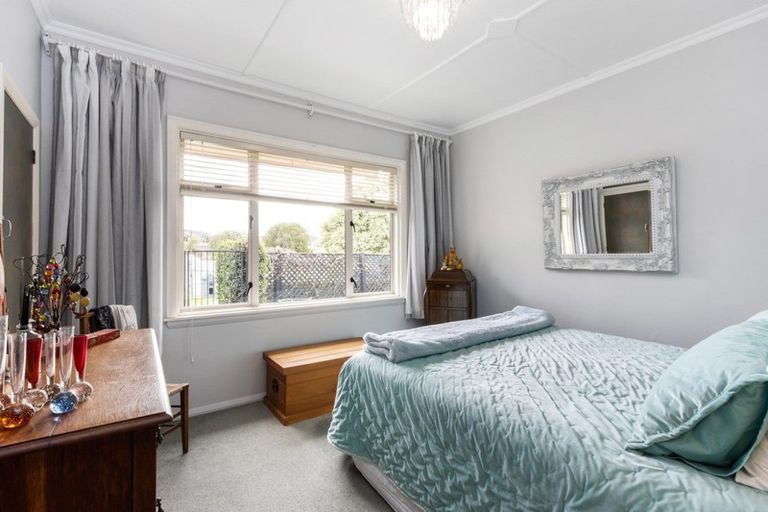 Photo of property in 99 Avondale Road, Greenmeadows, Napier, 4112