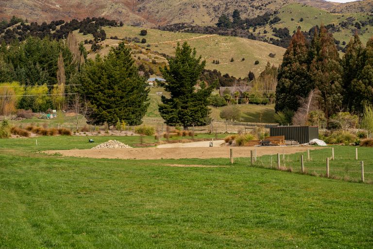 Photo of property in 930 Mount Barker Road, Wanaka, 9382