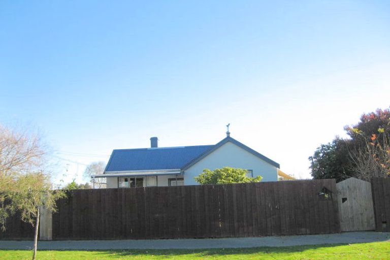 Photo of property in 4 Pentland Drive, Belfast, Christchurch, 8051