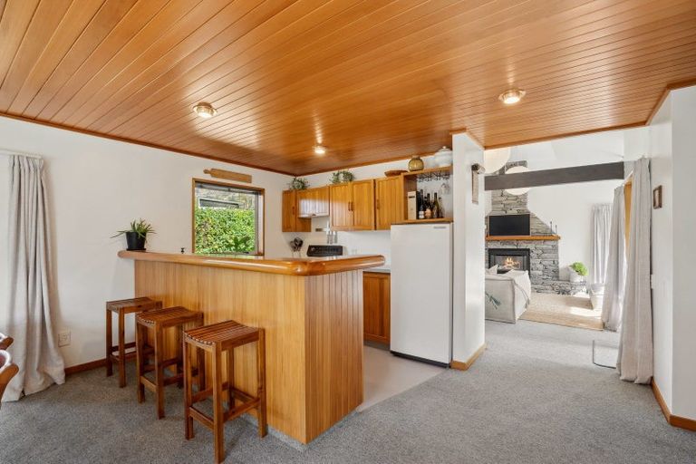 Photo of property in 15b Heuchan Lane, Wanaka, 9305