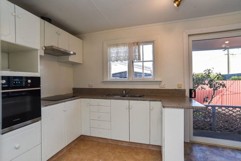 Photo of property in 168 Macandrew Road, South Dunedin, Dunedin, 9012