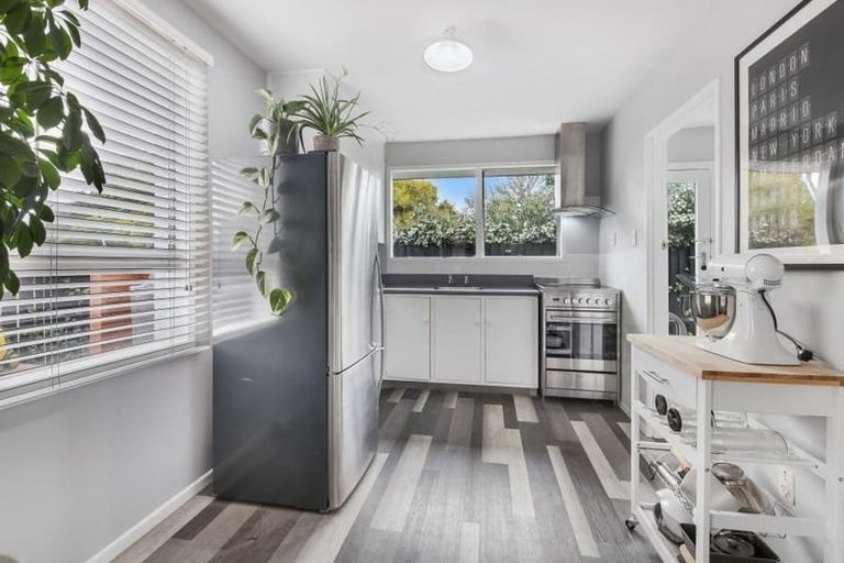 Photo of property in 1/6 Jade Place, Parklands, Christchurch, 8083