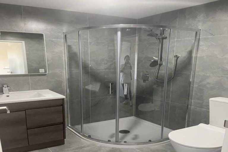 Photo of property in 2/25 Flat Bush School Road, Flat Bush, Auckland, 2019