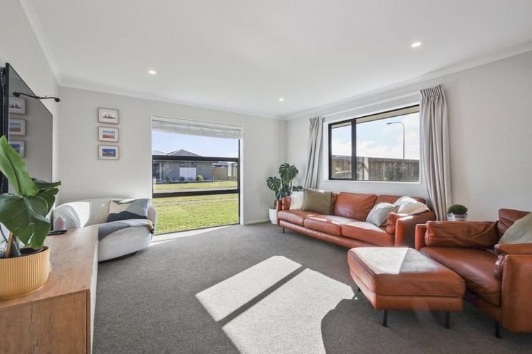 Photo of property in 22 Cooney Avenue, Darfield, 7571