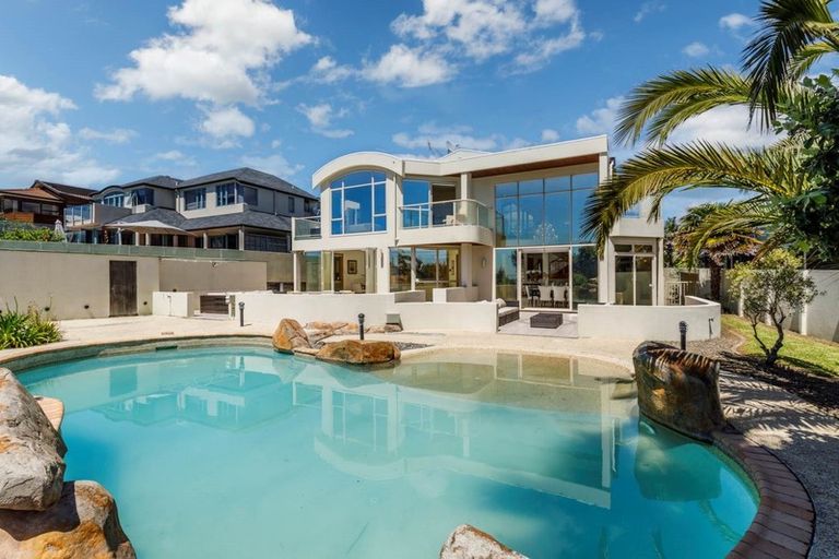 Photo of property in 5 Gilberd Place, Torbay, Auckland, 0630