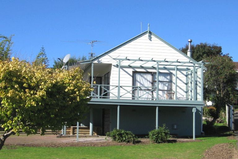 Photo of property in 30 Murvale Drive, Bucklands Beach, Auckland, 2014