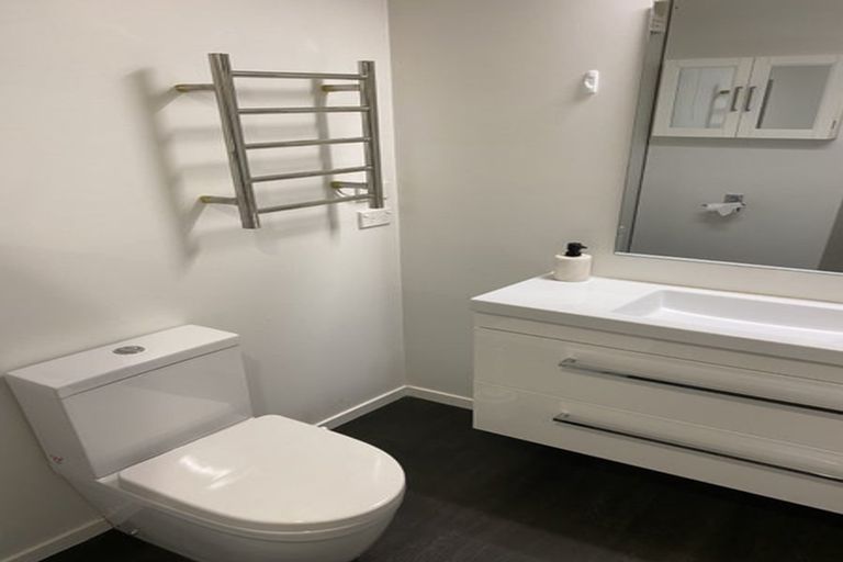 Photo of property in Pirie Street Townhouses, 35u3 Pirie Street, Mount Victoria, Wellington, 6011
