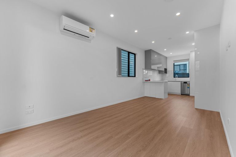 Photo of property in 193c Mahia Road, Wattle Downs, Auckland, 2103