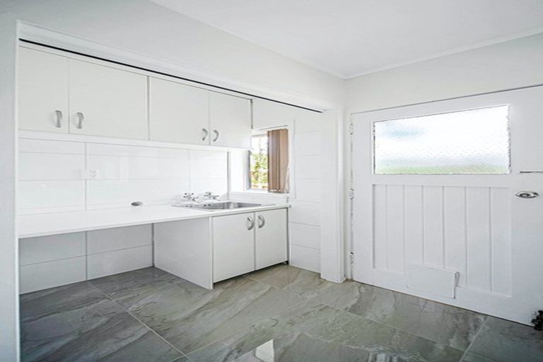 Photo of property in 28c James Road, Manurewa, Auckland, 2102