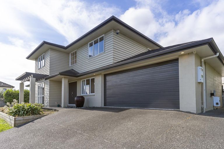Photo of property in 51 Kittiwake Drive, Schnapper Rock, Auckland, 0632