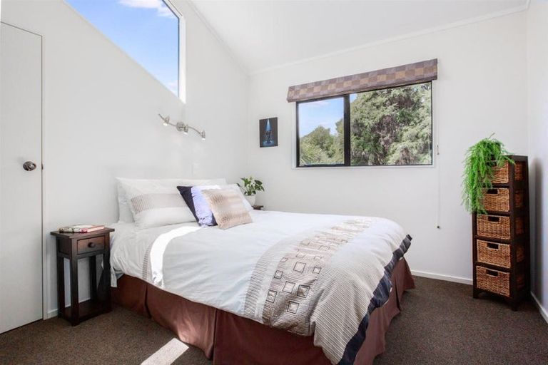 Photo of property in 42 James Cook Drive, Whitby, Porirua, 5024