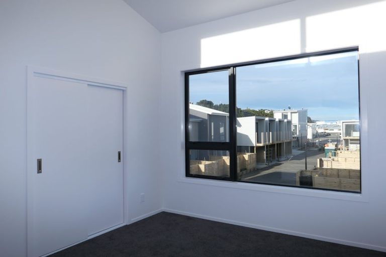 Photo of property in 2 Kamahi Place, Paraparaumu, 5032