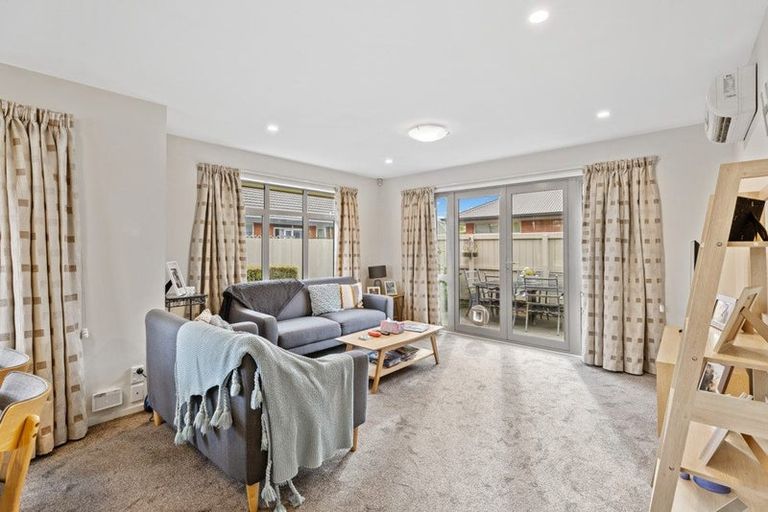 Photo of property in 1/36 Tuckers Road, Redwood, Christchurch, 8051